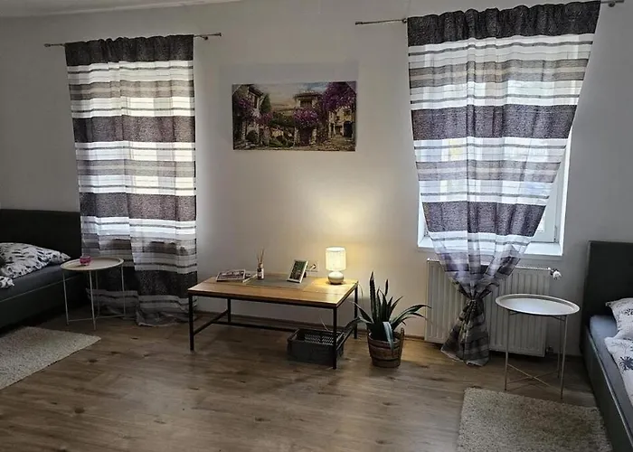 Am Ulmerfelder Marktplatz Apartment *